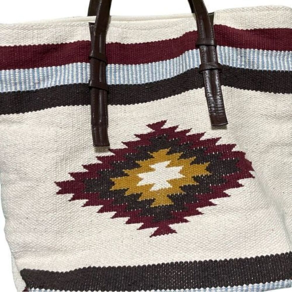 America & Beyond Tote Shoulder Bag Multi Purpose Double Handle Black White Aztec - Picture 2 of 4